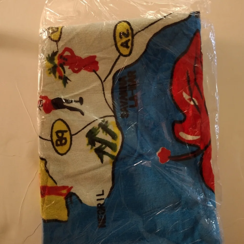 Island Map and Flag Towel- Jamaica